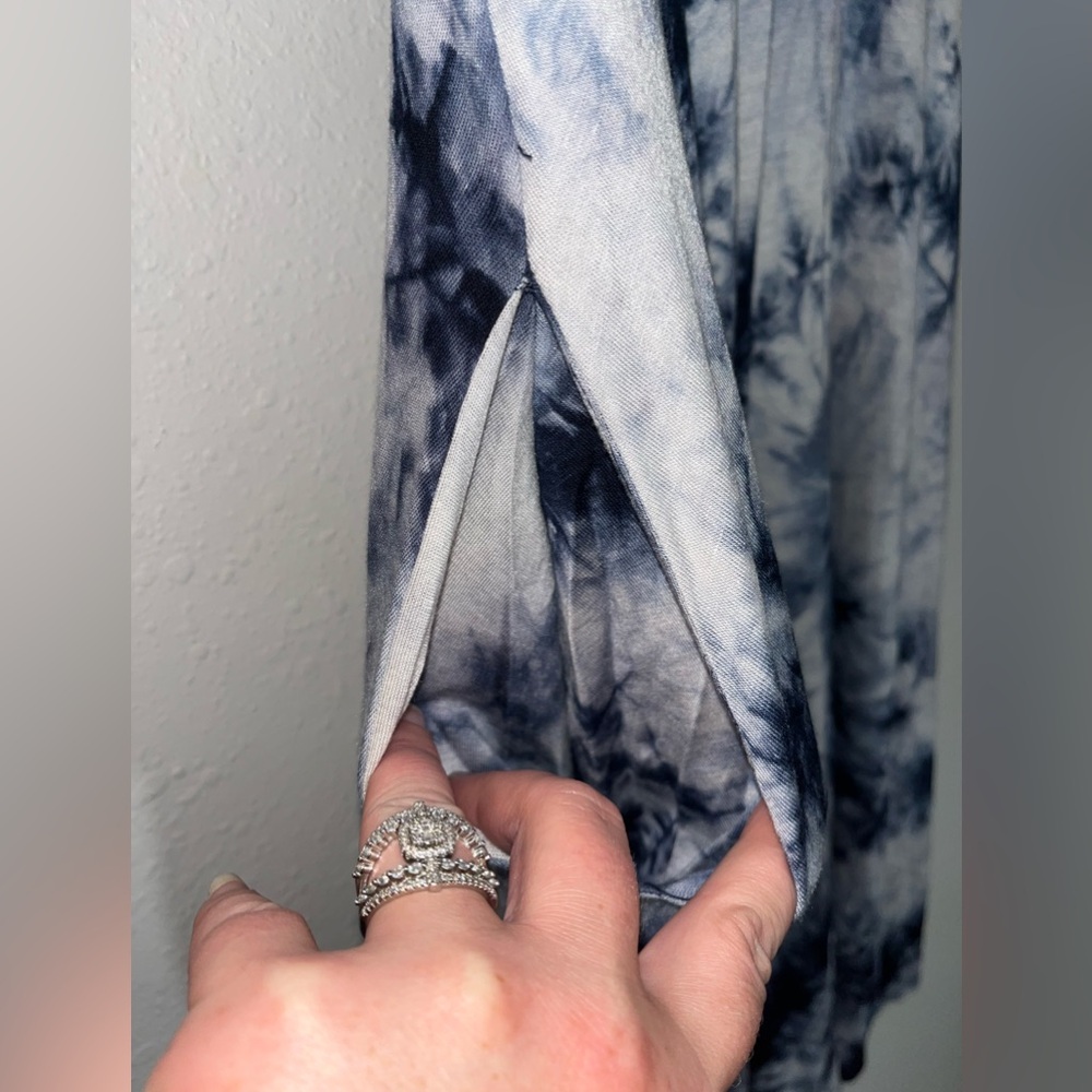 Olivia Rae Tye Dye Midi Dress - Picture 2 of 5